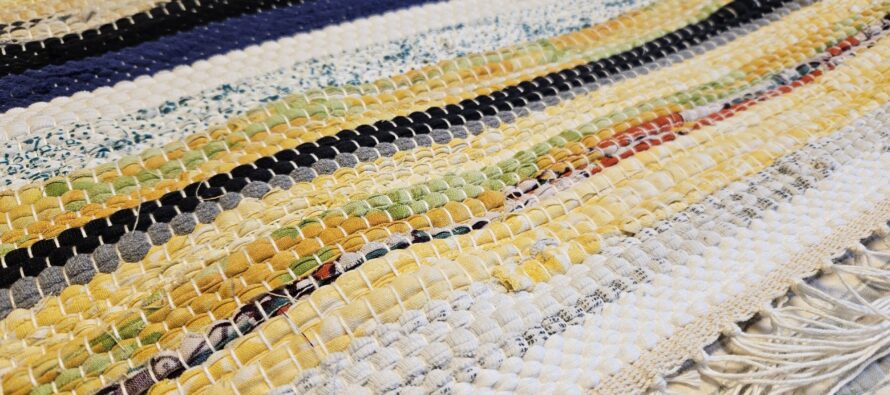 Handmade RAG RUG (kangastelgedel kootud kaltsuvaip) #22